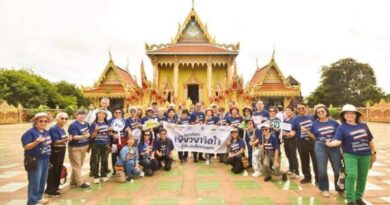คาราวาน “อีสานสัญจรฯ” เคลื่อนขบวนส่งมอบกำลังใจและสิ่งของบริจาค เยียวยาผู้ประสบภัยชายแดนศรีสะเกษ-สุรินทร์