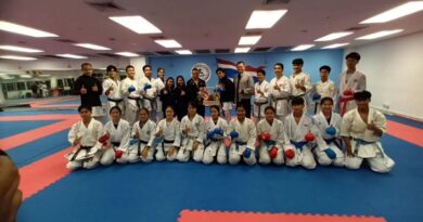 ดร.ณัฏฐ์ ธีรณัฐสุภานนท์ ที่ปรึกษากิตติมศักดิ์คณะกรรมาธิการการท่องเที่ยวและการกีฬาวุฒิสภา , ที่ปรึกษาคณะอนุกรรมาธิการด้านการกีฬา วุฒิสภา และประธานมูลนิธิกองทุนพัฒนาการกีฬา เดินทางเยี่ยมให้กำลังใจนักกีฬาวอลเลย์บอลหญิง , ยูยิตสู และคาราเต้ทีมชาติไทย ก่อนลุยศึกซีเกมส์ครั้งที่ 33