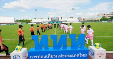 กำแพงเพชรทำถึง สนามชากังราวแทบแตก ปลุกกระแสฟุตบอลเยาวชนการท่องเที่ยวแห่งประเทศไทย(ททท.) ร่วมกับ สมาคมกีฬาแห่งจังหวัดกำแพงเพชรจัดฟุตบอล KPP AMAZING FOOTBALL CUP