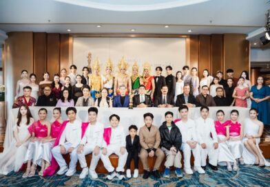เปิดม่าน “สุริยะเทวะ อวอร์ด 2026” สะเทือนวงการ! ผุด “ตุ๊กตาทองคำ” แห่งคุณความดี มูลค่าต้นแบบกว่าแสนบาท ระดมคนบันเทิง-นักธุรกิจไทยเทศร่วมงานคับคั่ง