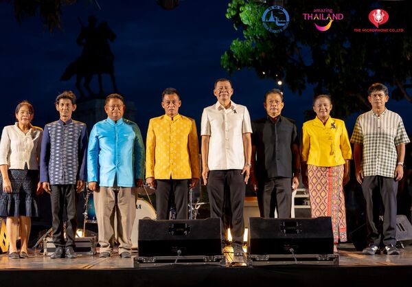 เปิดฉาก “เทิดไท้พระพันปีหลวง สืบสานรสไทย มหกรรมอาหารแห่งแผ่นดิน” ยกขบวนของดีอยุธยากว่า 100 ร้านค้า เติมเต็มสีสันอาหาร วัฒนธรรมและการท่องเที่ยว  ณ บริเวณถนนพระบรมราชานุสาวรีย์สมเด็จพระนเรศวรมหาราช (ทุ่งภูเขาทอง) จังหวัดพระนครศรีอยุธยา
